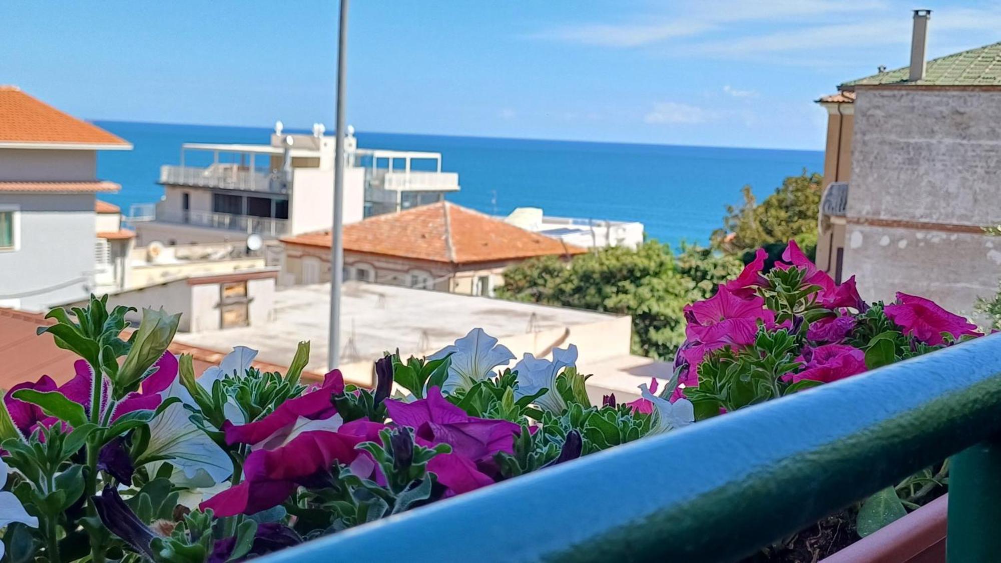 Appartamento La Casa Del Sole San Vito Chietino Esterno foto